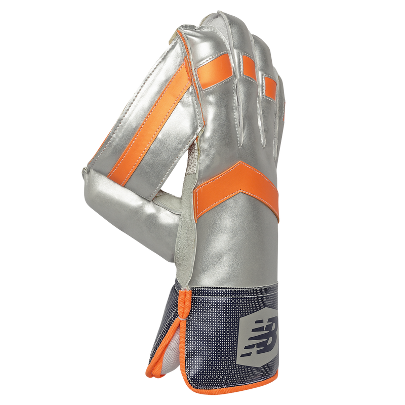 New Balance DC 580 Wicketkeeping Cricket Gloves