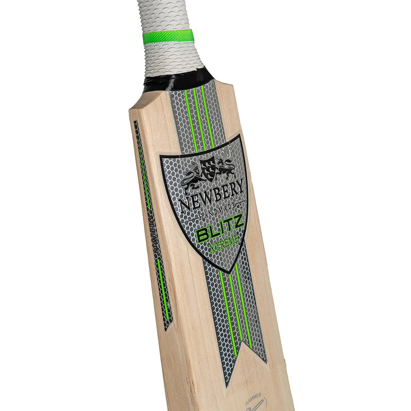 Newbery Blitz Xtreme 5* Cricket Bat