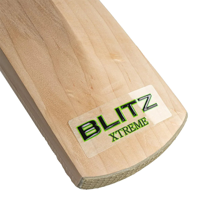 Newbery Blitz Xtreme 5* Cricket Bat